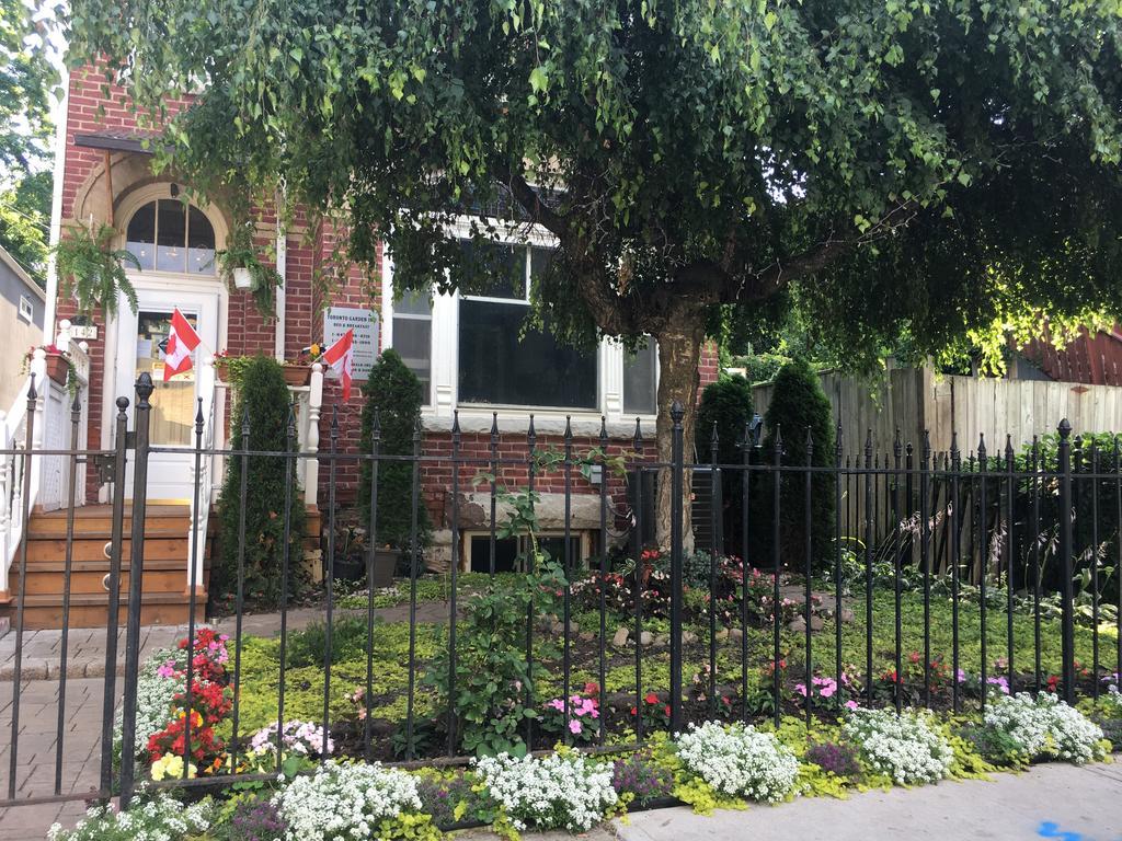 Toronto Garden Inn Екстер'єр фото